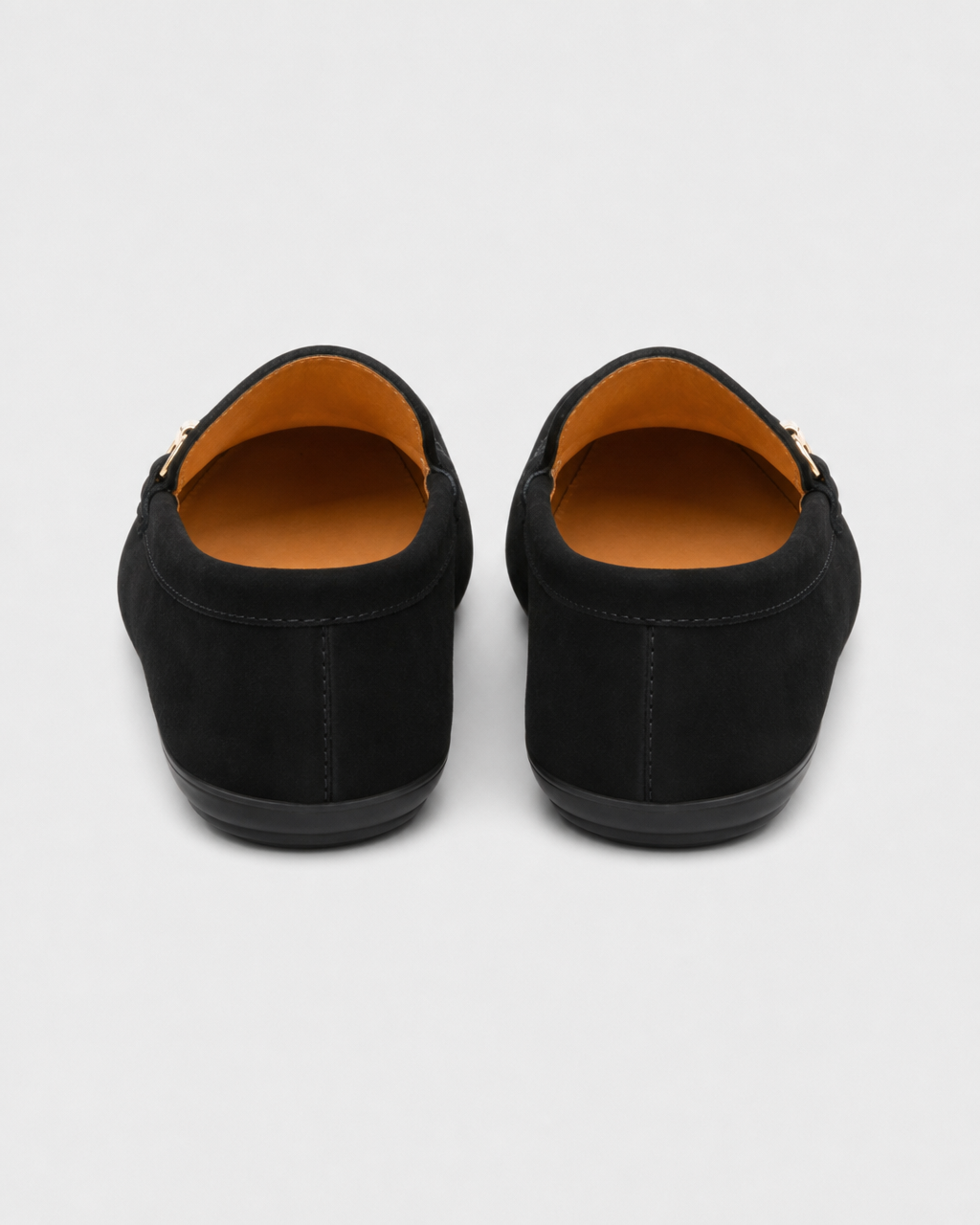 Black bit heel view