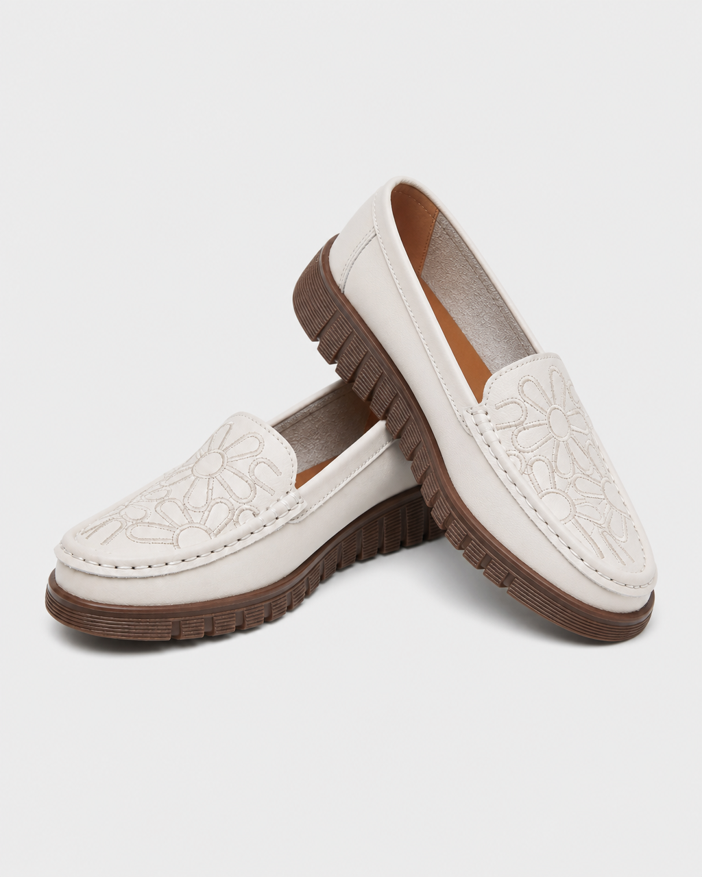 Pair of cream flat