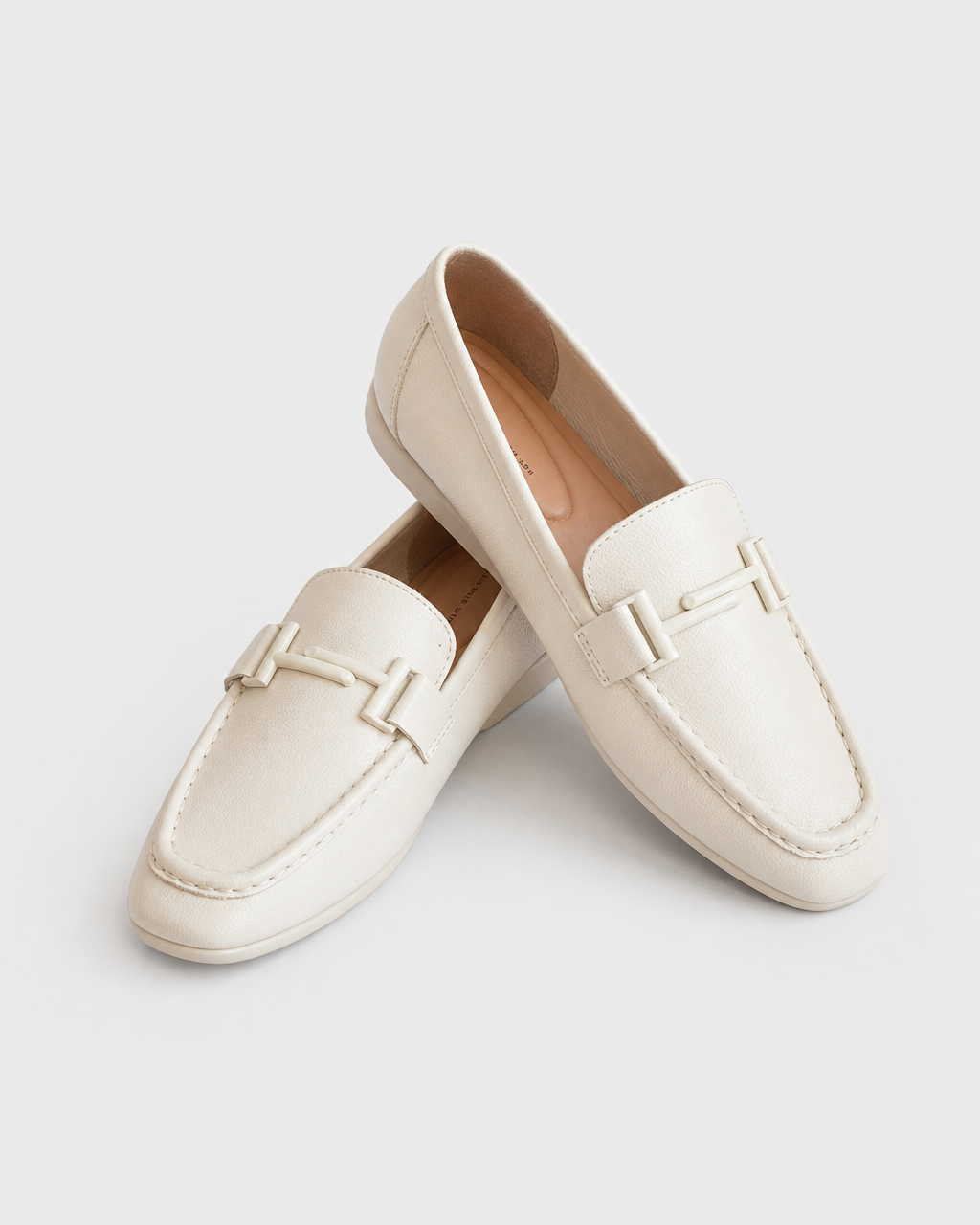 Pair of cream flat