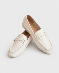 Pair of cream flat