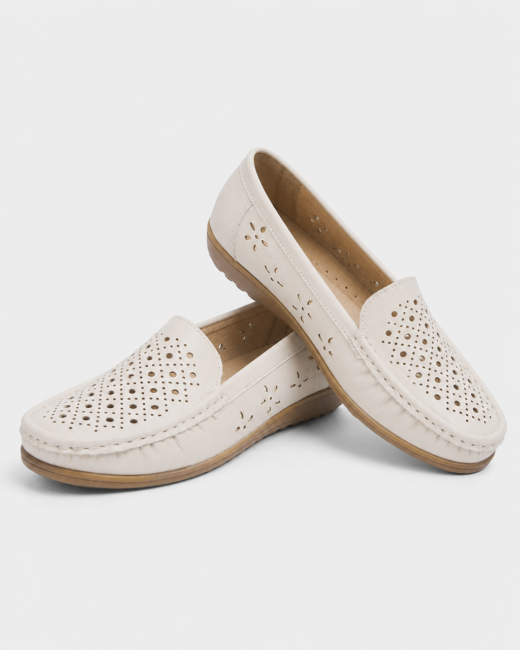 Pair of cream platform