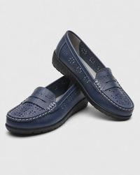Pair of navy flat