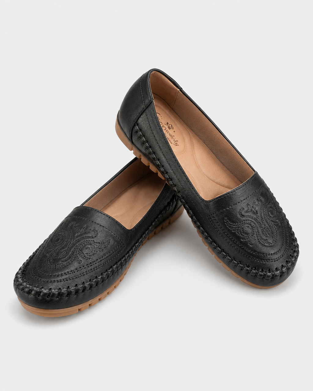 Pair of navy flat