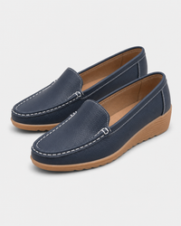 Navy flat