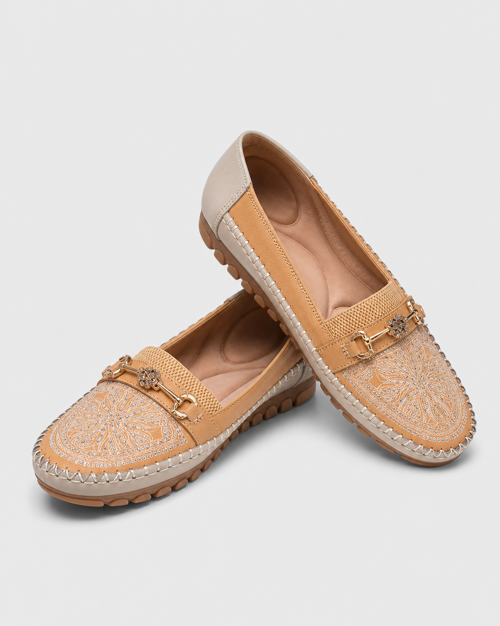 Pair of nude bit