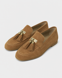 Tan tassel